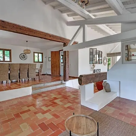 Grande Avec Piscine Pres D'avignon - Holiday home