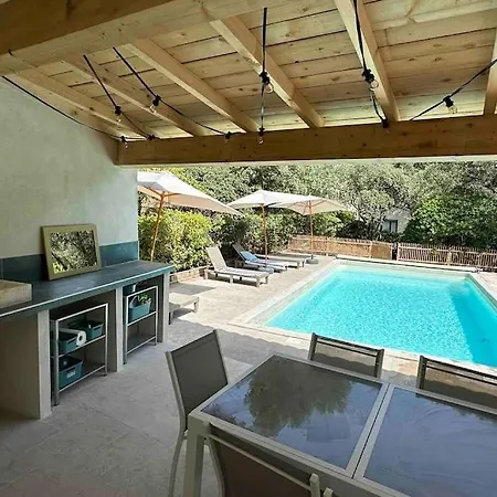 Holiday home Grande Avec Piscine Pres D'avignon - *