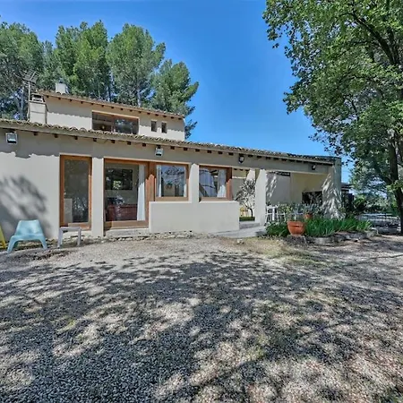 Grande Avec Piscine Pres D'avignon - Holiday home Jonquerettes